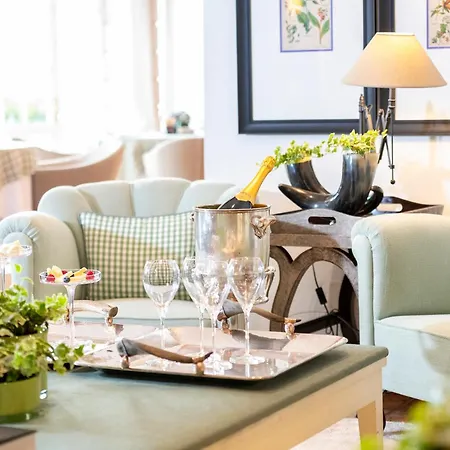 Hotel Villa Bonomo Charme Hotel 4*